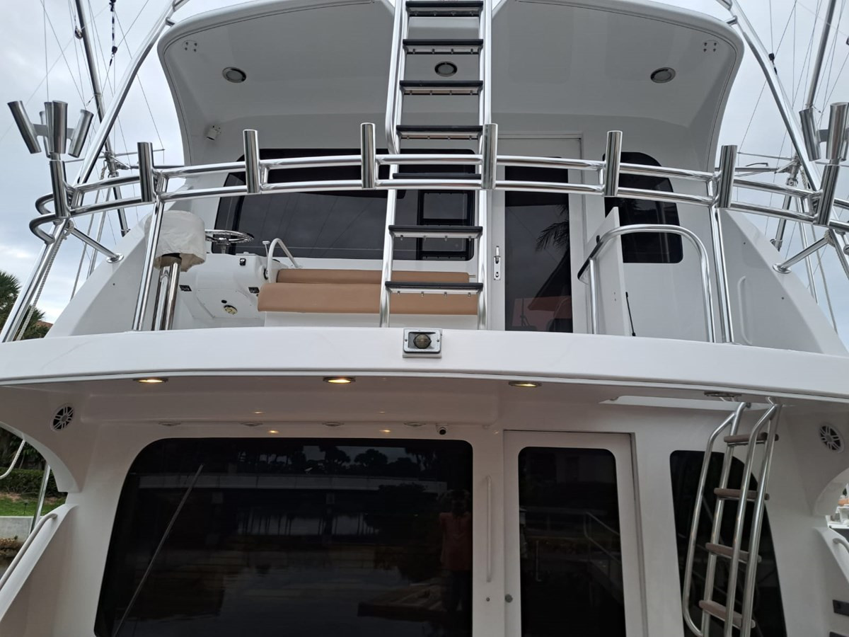 https://arconyachts.ams3.digitaloceanspaces.com/103234/conversions/large_4386776-optimize.jpg