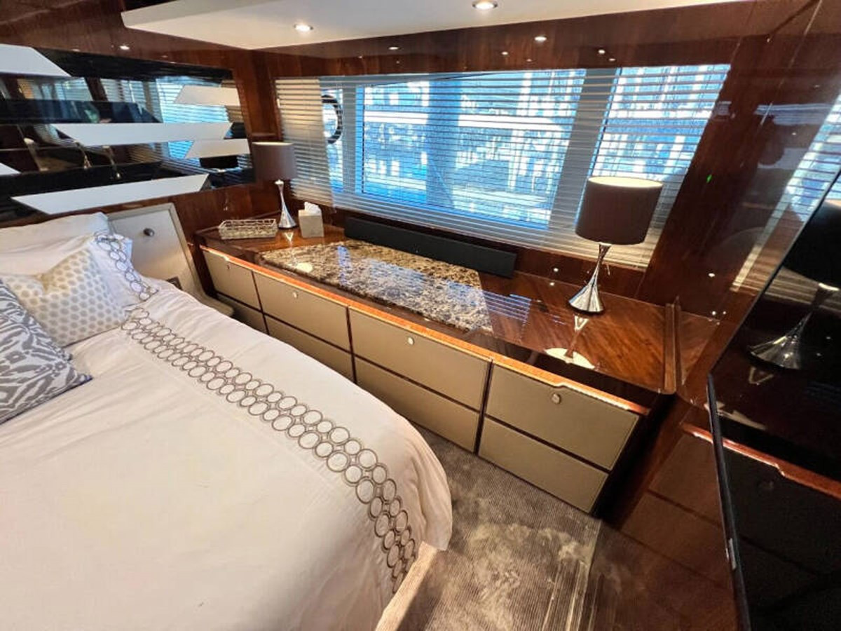 https://arconyachts.ams3.digitaloceanspaces.com/103245/conversions/large_4384841-optimize.jpg