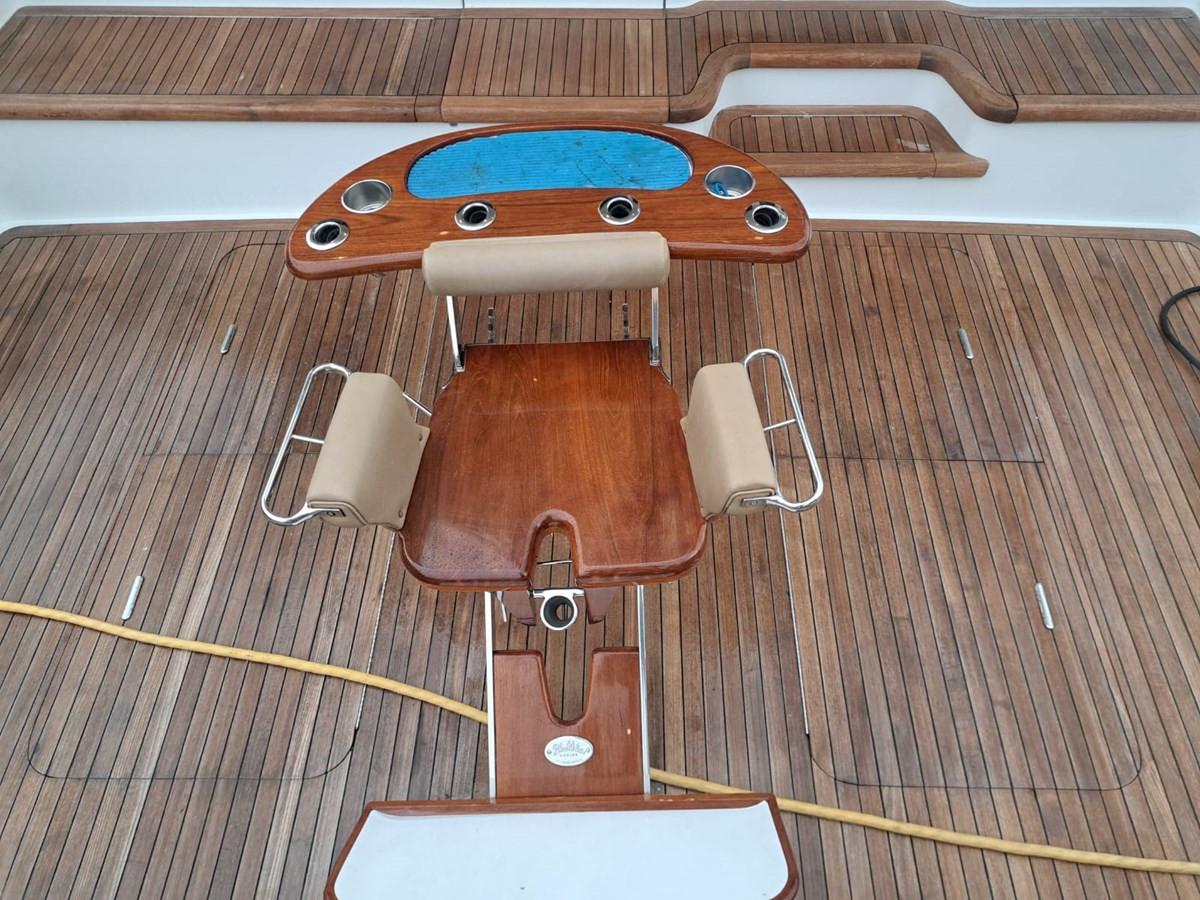 https://arconyachts.ams3.digitaloceanspaces.com/103249/conversions/large_4386780-optimize.jpg
