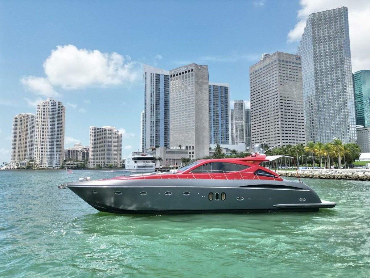 https://arconyachts.ams3.digitaloceanspaces.com/103534/conversions/large_4656461-optimize.jpg