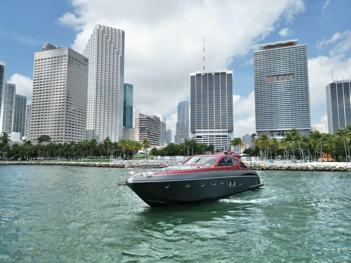 https://arconyachts.ams3.digitaloceanspaces.com/103540/conversions/large_4656466-optimize.jpg