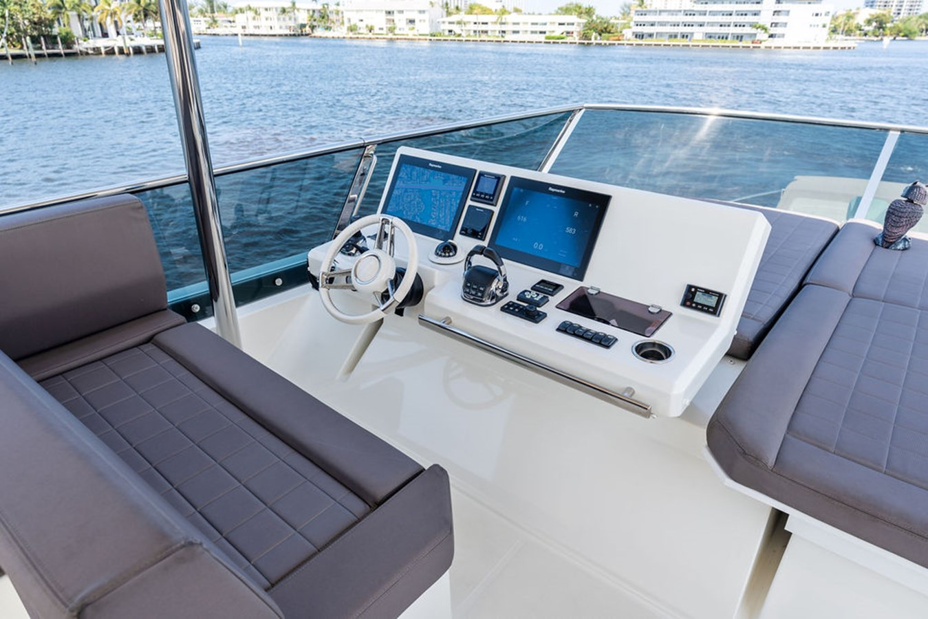 https://arconyachts.ams3.digitaloceanspaces.com/103591/conversions/large_4682447-optimize.jpg