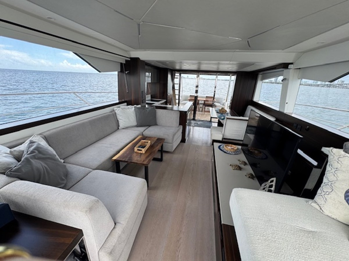 https://arconyachts.ams3.digitaloceanspaces.com/103788/conversions/large_4710300-optimize.jpg