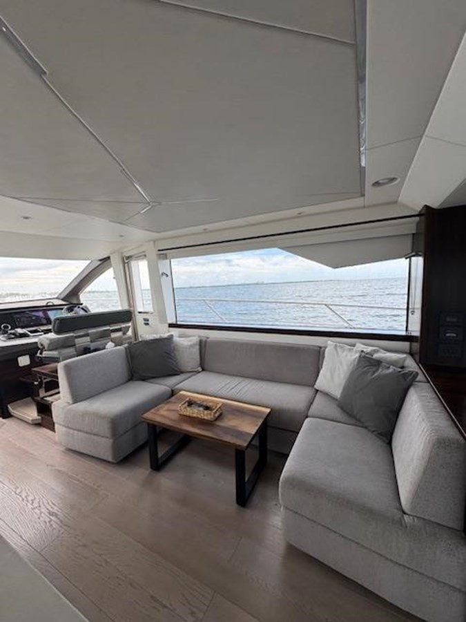 https://arconyachts.ams3.digitaloceanspaces.com/103794/conversions/large_4710302-optimize.jpg