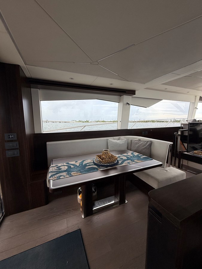 https://arconyachts.ams3.digitaloceanspaces.com/103812/conversions/large_4710308-optimize.jpg