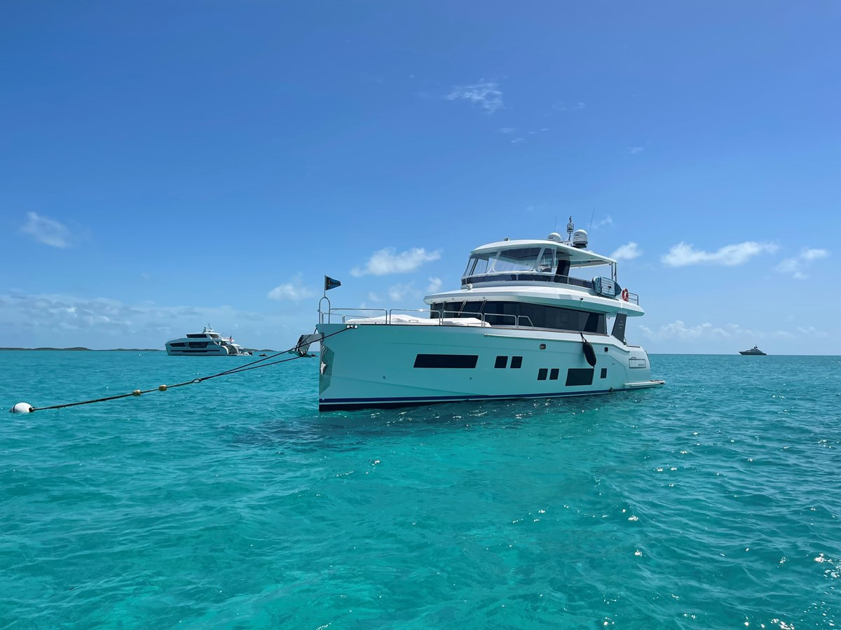 https://arconyachts.ams3.digitaloceanspaces.com/103867/conversions/large_4766498-optimize.jpg