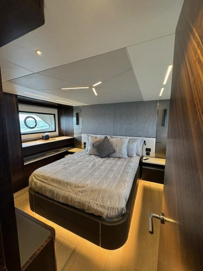 https://arconyachts.ams3.digitaloceanspaces.com/103917/conversions/large_4710345-optimize.jpg