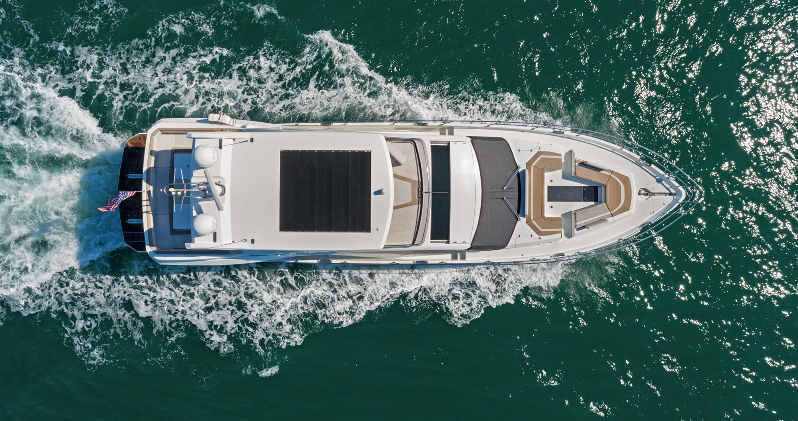 https://arconyachts.ams3.digitaloceanspaces.com/103936/conversions/large_4771430-optimize.jpg