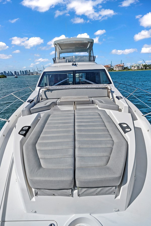 https://arconyachts.ams3.digitaloceanspaces.com/103939/conversions/large_4760263-optimize.jpg