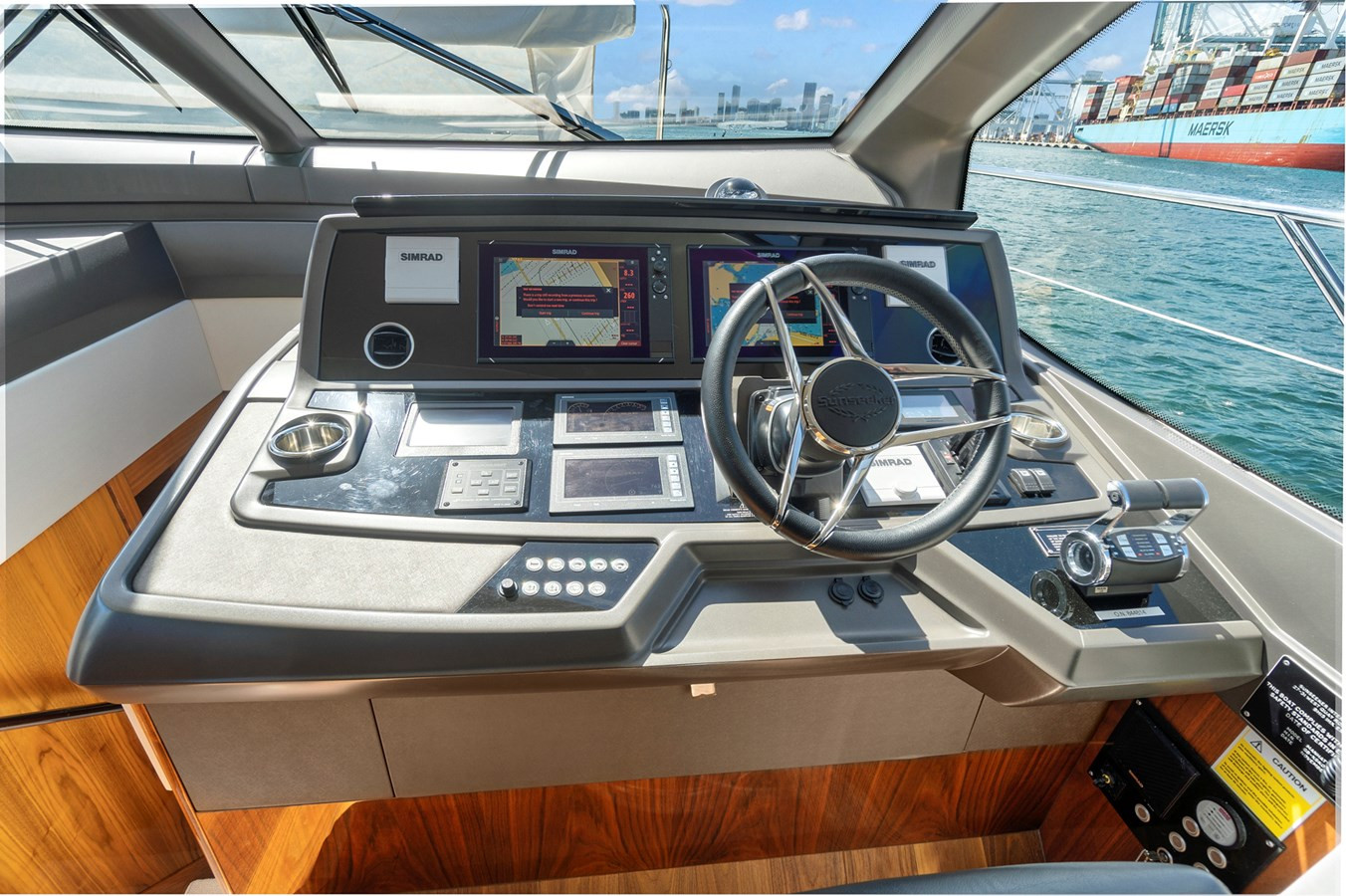 https://arconyachts.ams3.digitaloceanspaces.com/103971/conversions/large_4760256-optimize.jpg