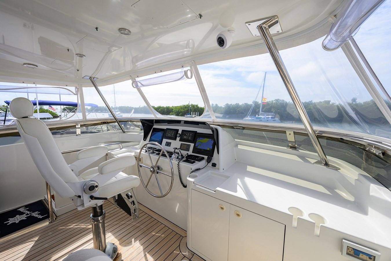 https://arconyachts.ams3.digitaloceanspaces.com/104101/conversions/large_4823968-optimize.jpg