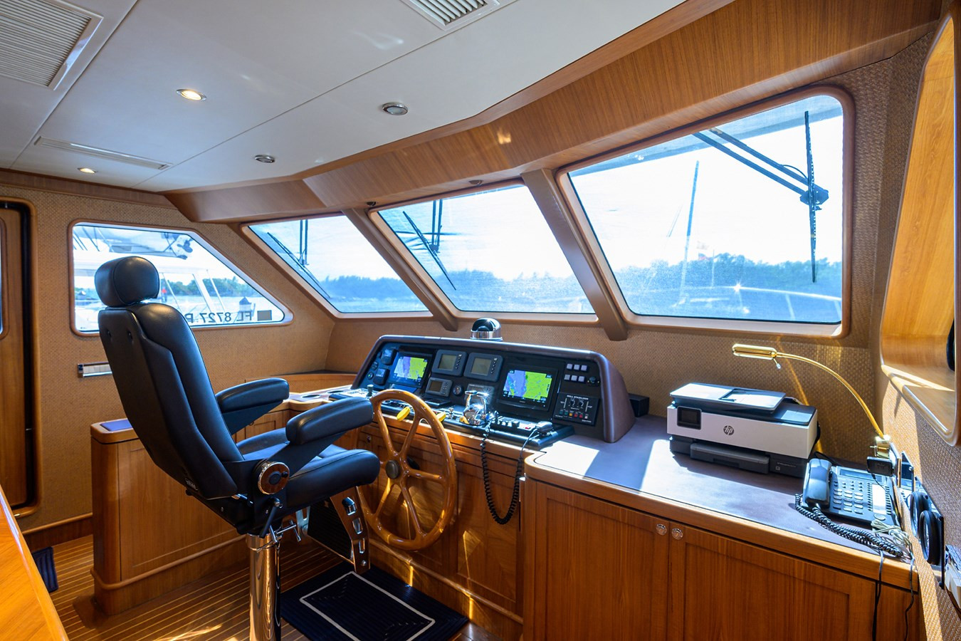 https://arconyachts.ams3.digitaloceanspaces.com/104145/conversions/large_4823986-optimize.jpg