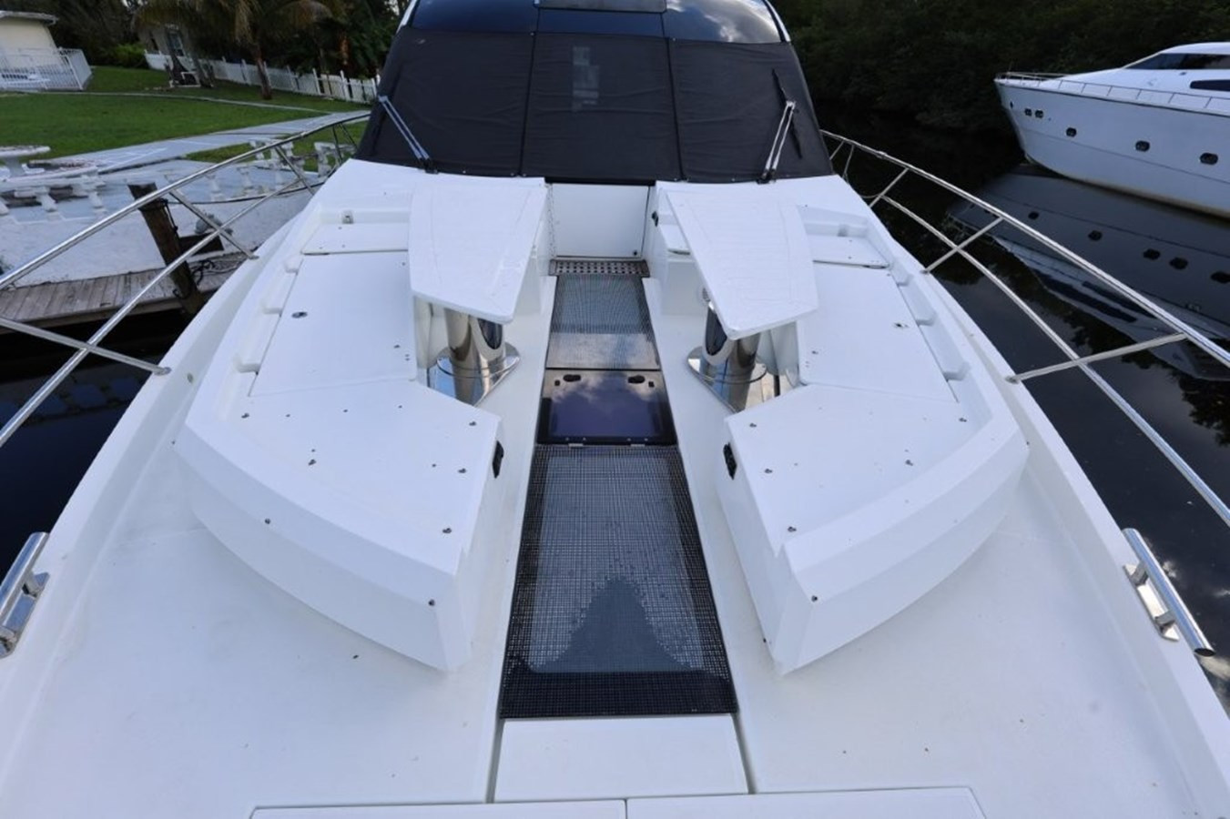 https://arconyachts.ams3.digitaloceanspaces.com/104215/conversions/large_4847305-optimize.jpg