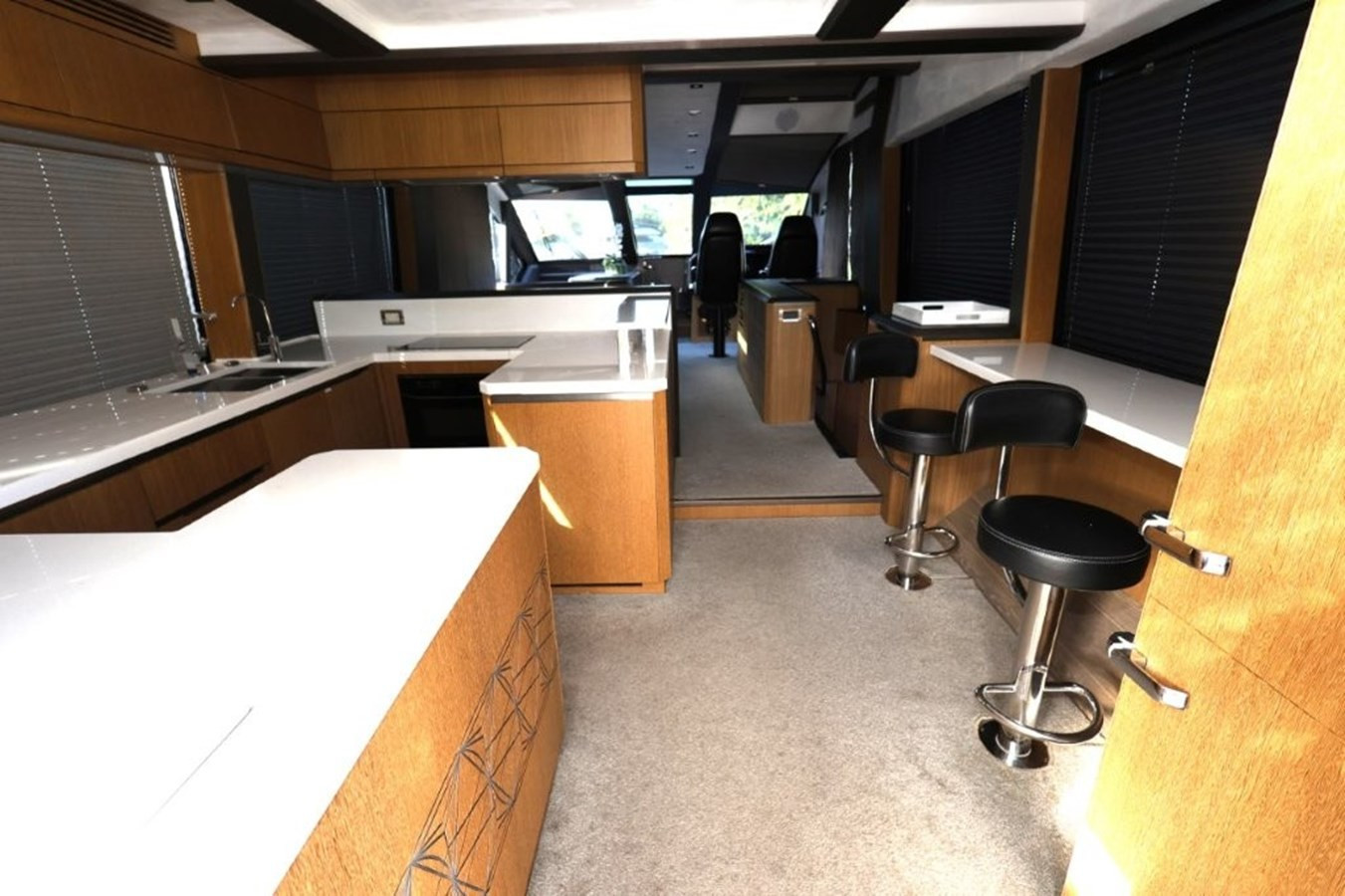 https://arconyachts.ams3.digitaloceanspaces.com/104265/conversions/large_4847324-optimize.jpg