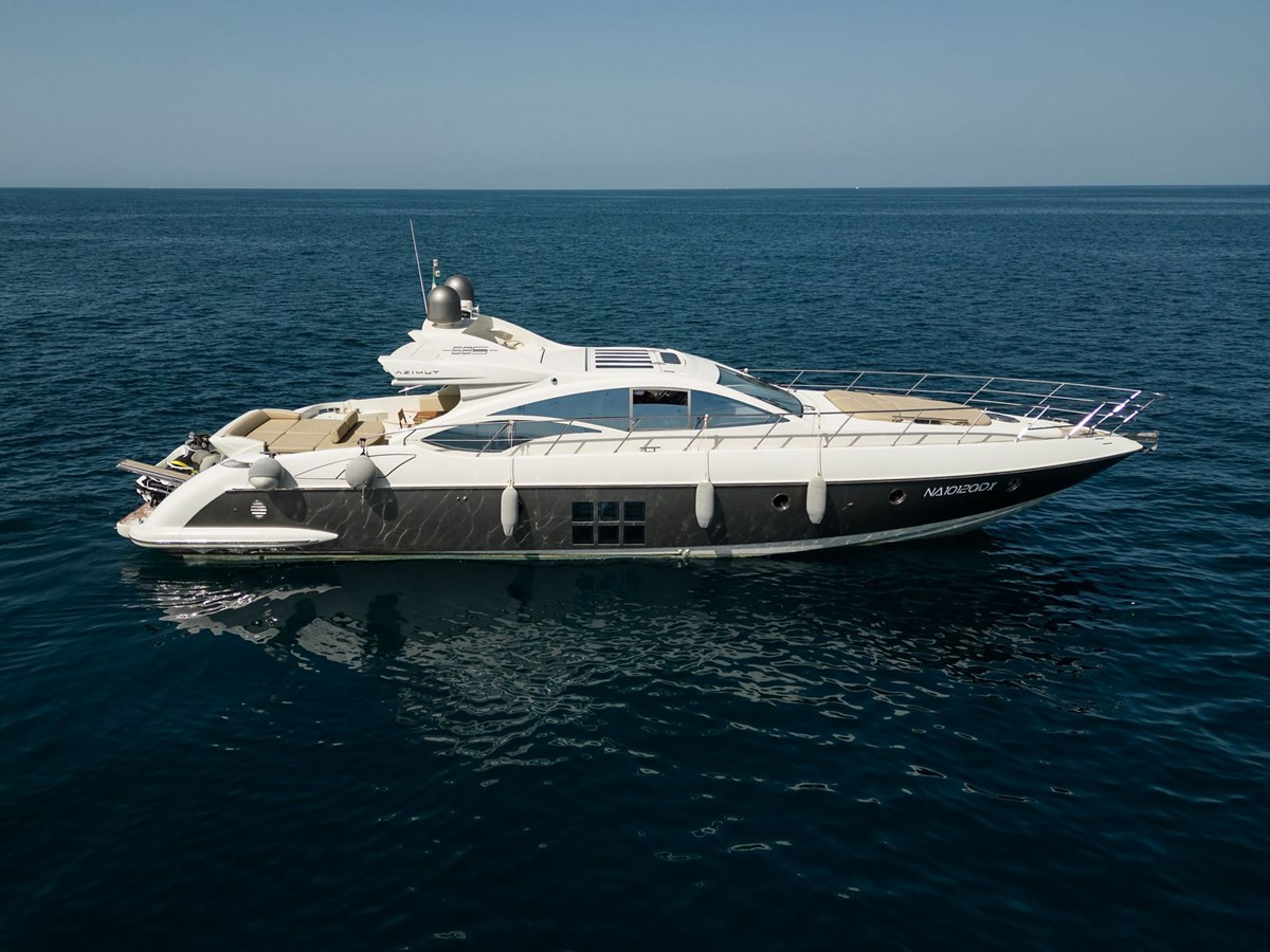 https://arconyachts.ams3.digitaloceanspaces.com/104270/conversions/large_4845869-optimize.jpg