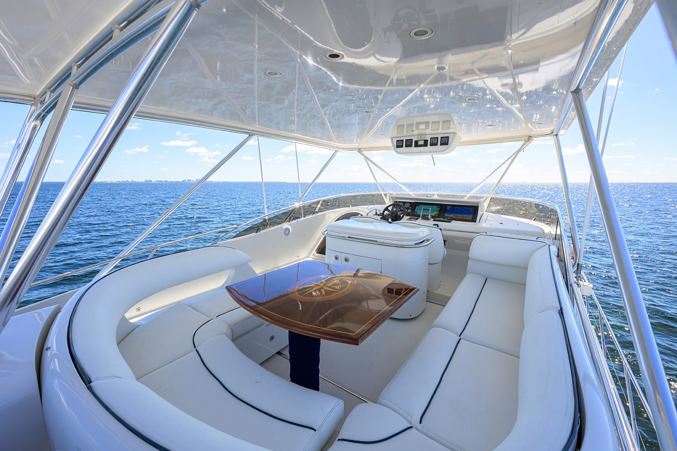 https://arconyachts.ams3.digitaloceanspaces.com/104409/conversions/large_4846799-optimize.jpg