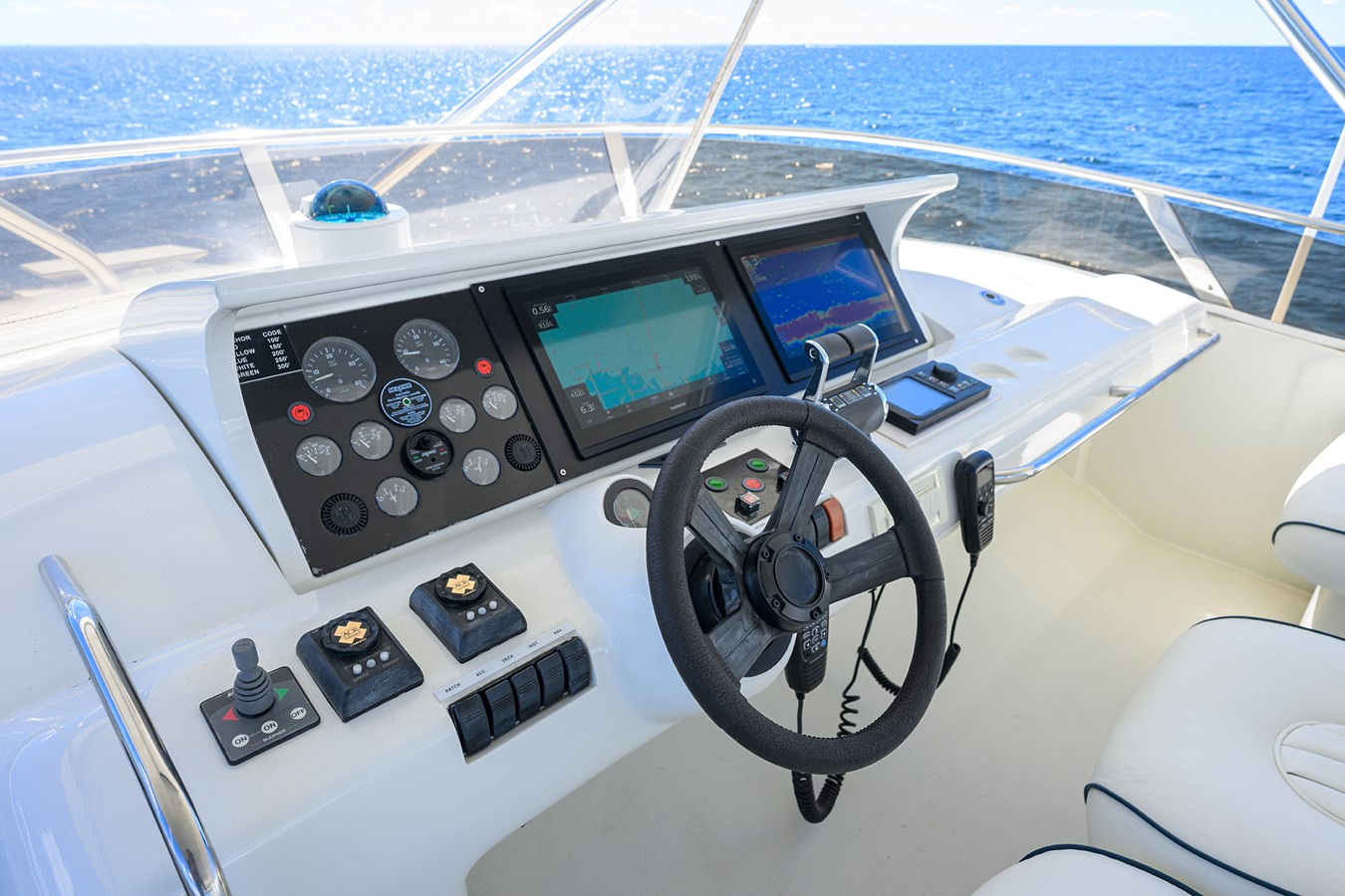 https://arconyachts.ams3.digitaloceanspaces.com/104424/conversions/large_4846805-optimize.jpg