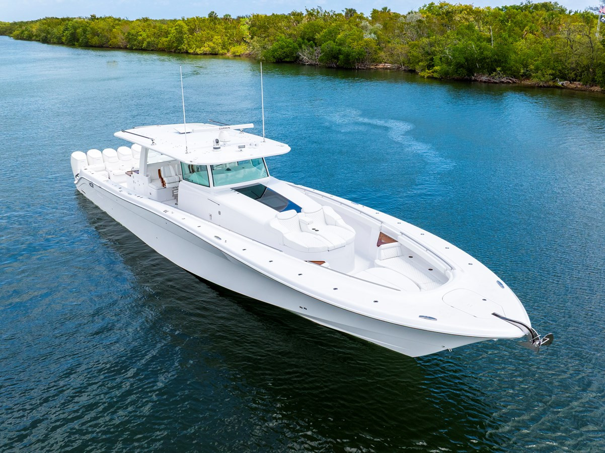 https://arconyachts.ams3.digitaloceanspaces.com/104438/conversions/large_4652815-optimize.jpg