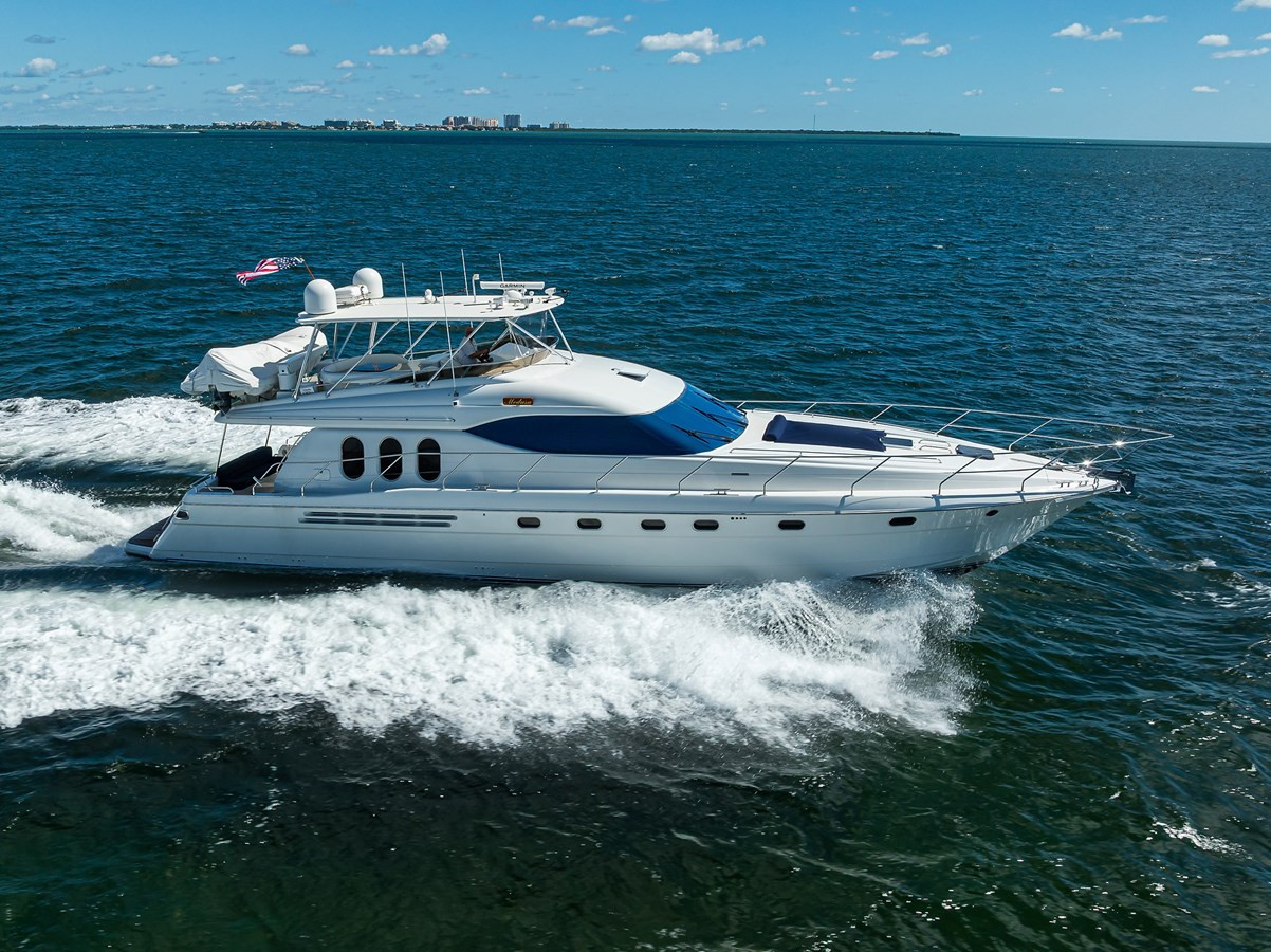 https://arconyachts.ams3.digitaloceanspaces.com/104469/conversions/large_4846820-optimize.jpg