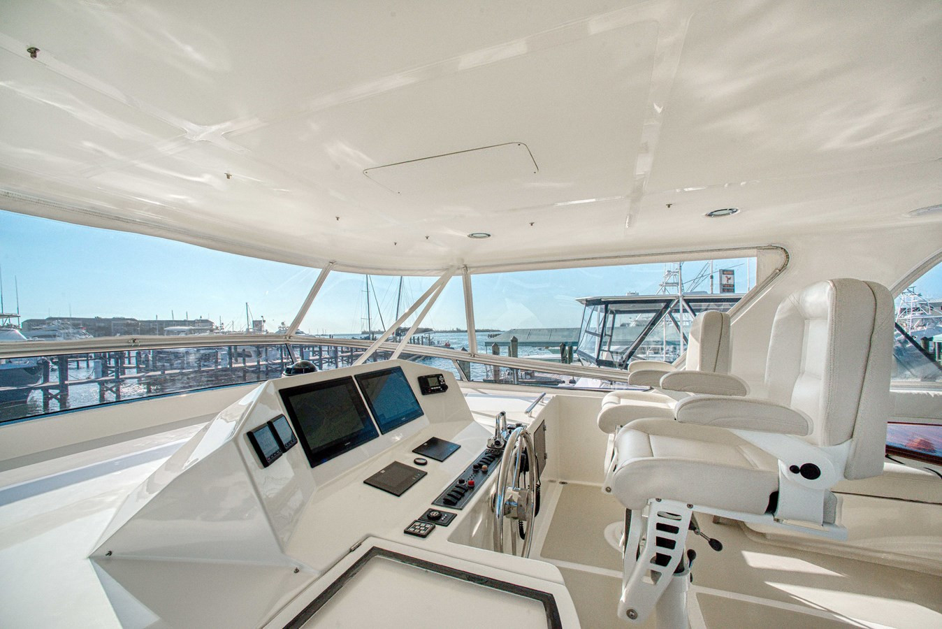https://arconyachts.ams3.digitaloceanspaces.com/104480/conversions/large_4672594-optimize.jpg