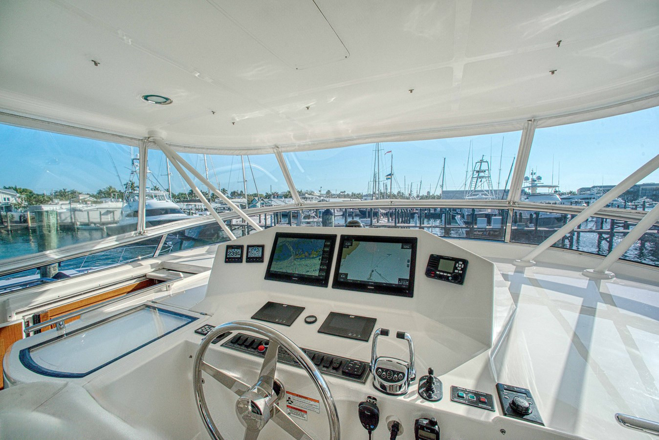 https://arconyachts.ams3.digitaloceanspaces.com/104485/conversions/large_4672596-optimize.jpg