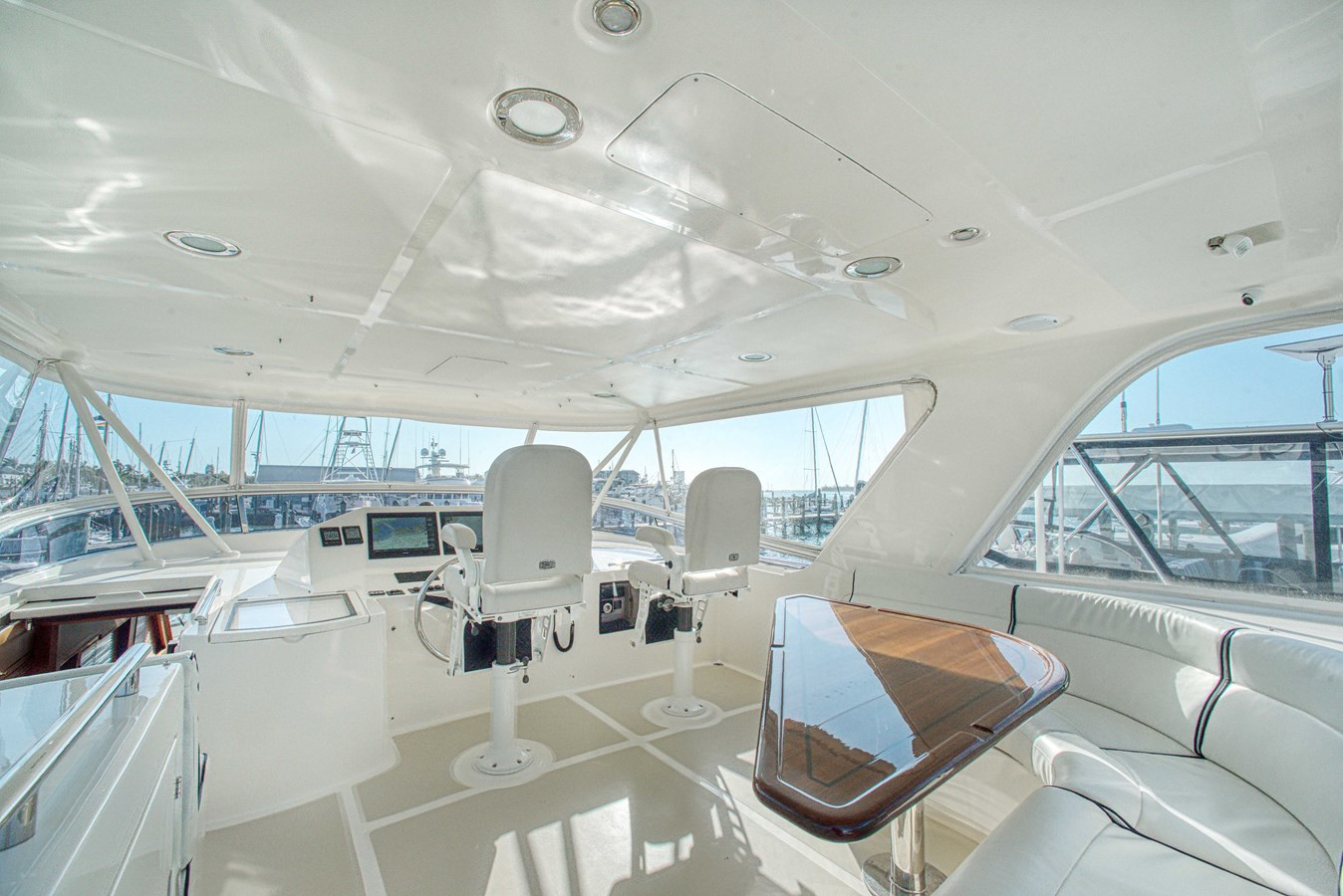 https://arconyachts.ams3.digitaloceanspaces.com/104496/conversions/large_4672600-optimize.jpg