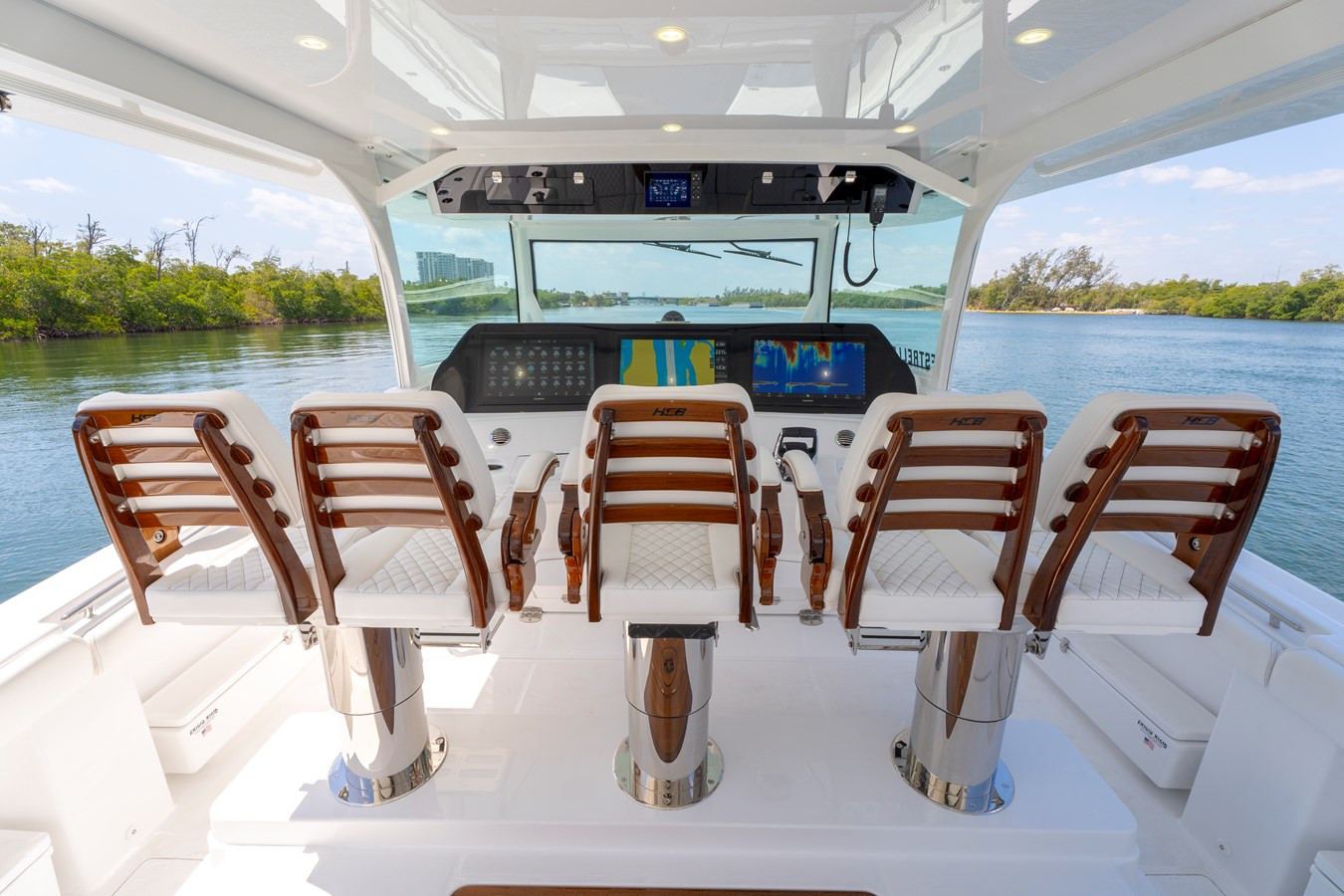 https://arconyachts.ams3.digitaloceanspaces.com/104522/conversions/large_4652873-optimize.jpg