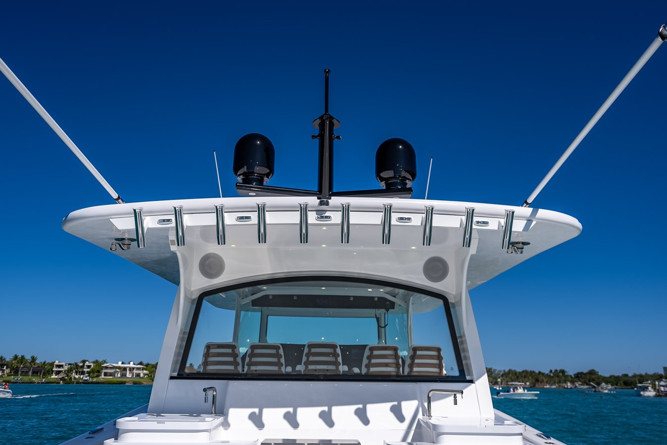 https://arconyachts.ams3.digitaloceanspaces.com/104535/conversions/large_4658510-optimize.jpg