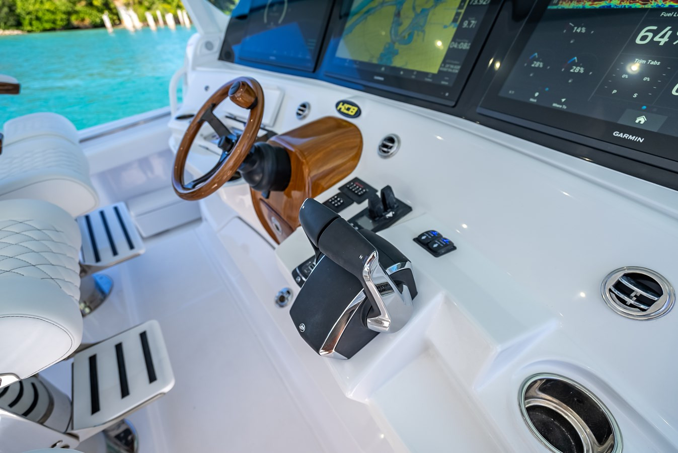 https://arconyachts.ams3.digitaloceanspaces.com/104547/conversions/large_4658519-optimize.jpg