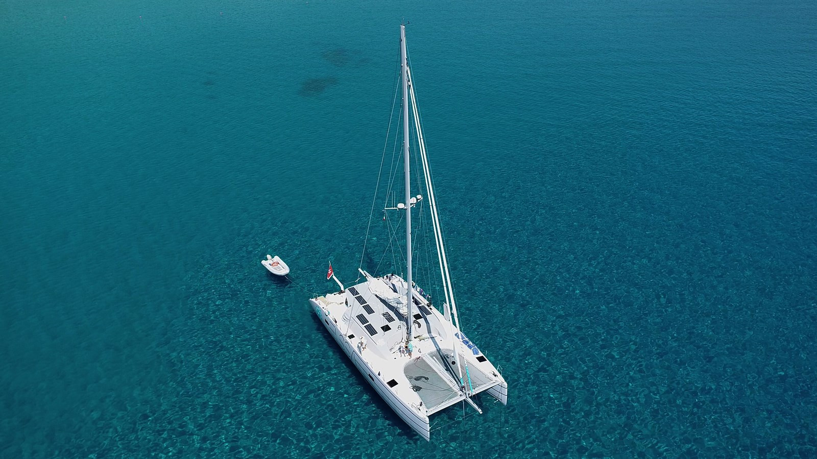 https://arconyachts.ams3.digitaloceanspaces.com/104659/conversions/large_3668826-optimize.jpg