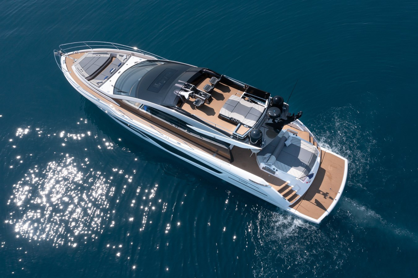 https://arconyachts.ams3.digitaloceanspaces.com/104759/conversions/large_4056094-optimize.jpg