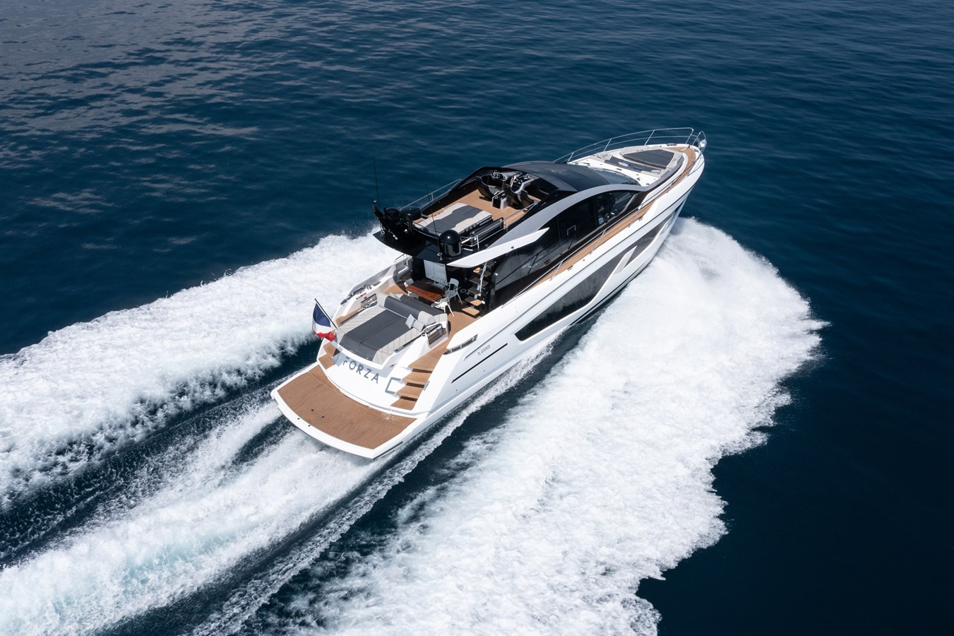 https://arconyachts.ams3.digitaloceanspaces.com/104791/conversions/large_4056106-optimize.jpg