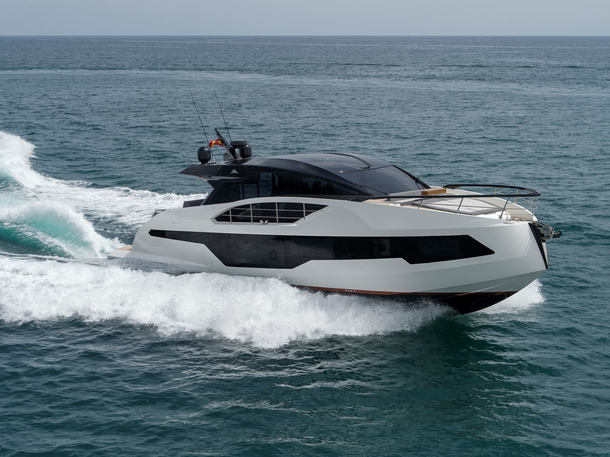 https://arconyachts.ams3.digitaloceanspaces.com/104825/conversions/large_3648443-optimize.jpg