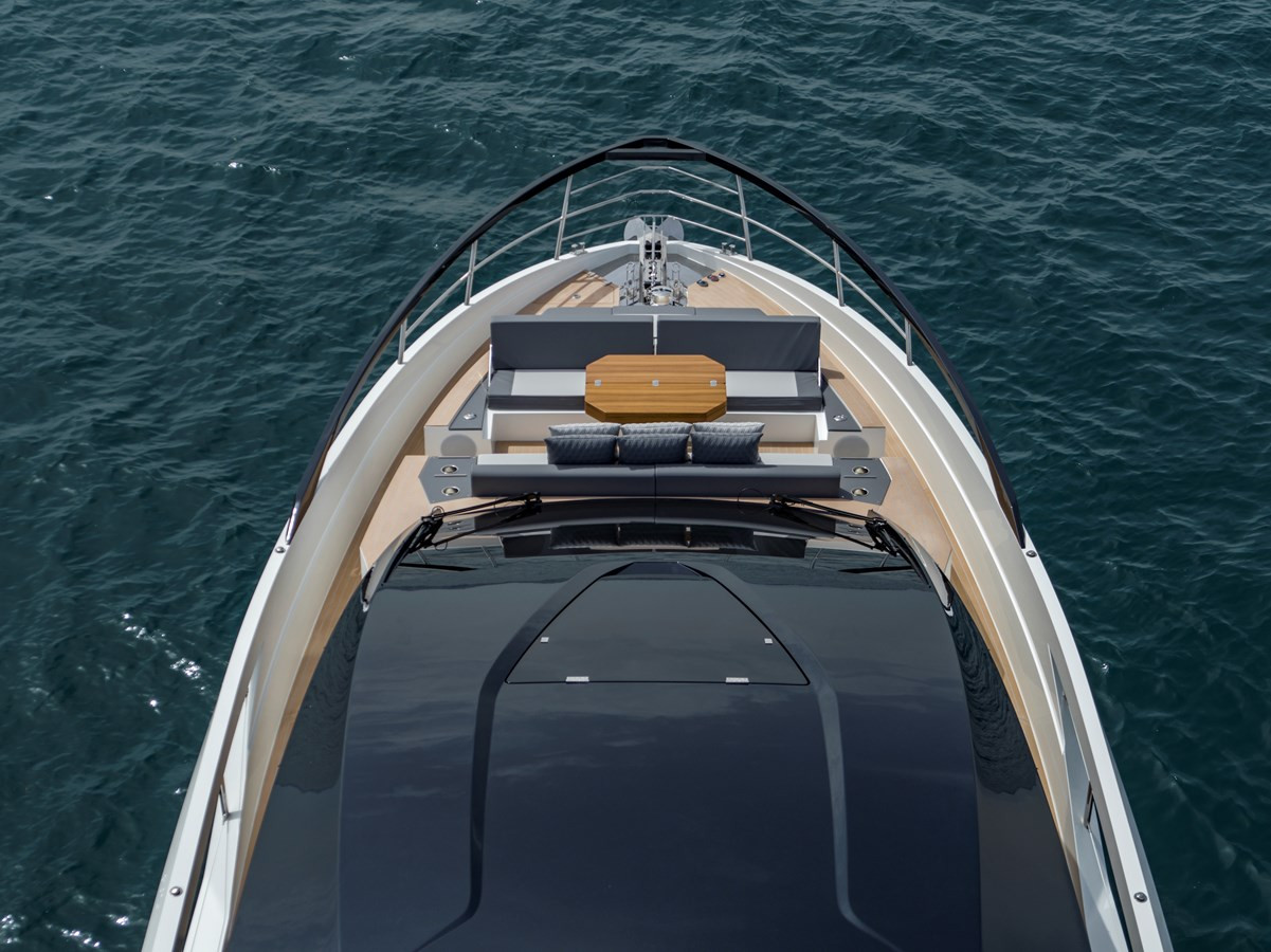 https://arconyachts.ams3.digitaloceanspaces.com/104832/conversions/large_3648447-optimize.jpg