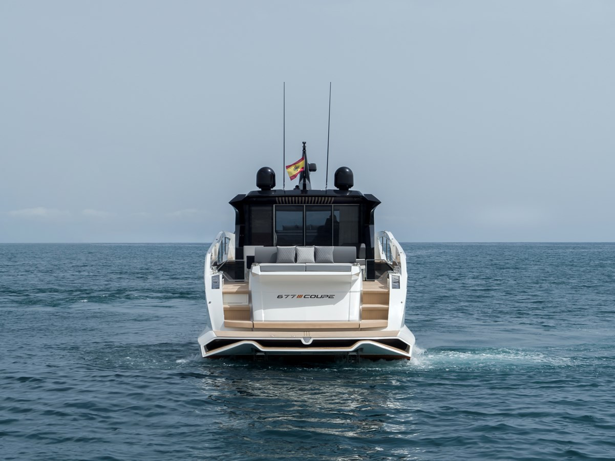 https://arconyachts.ams3.digitaloceanspaces.com/104849/conversions/large_3648453-optimize.jpg