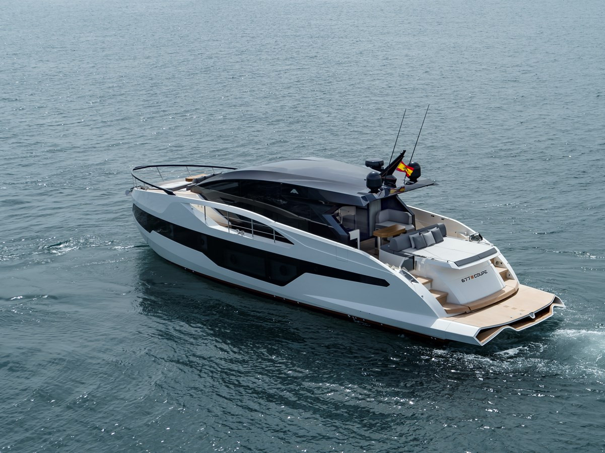 https://arconyachts.ams3.digitaloceanspaces.com/104852/conversions/large_3648454-optimize.jpg