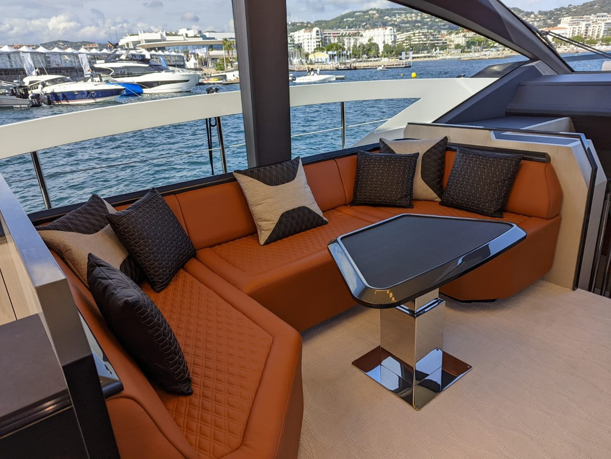 https://arconyachts.ams3.digitaloceanspaces.com/104873/conversions/large_3648461-optimize.jpg