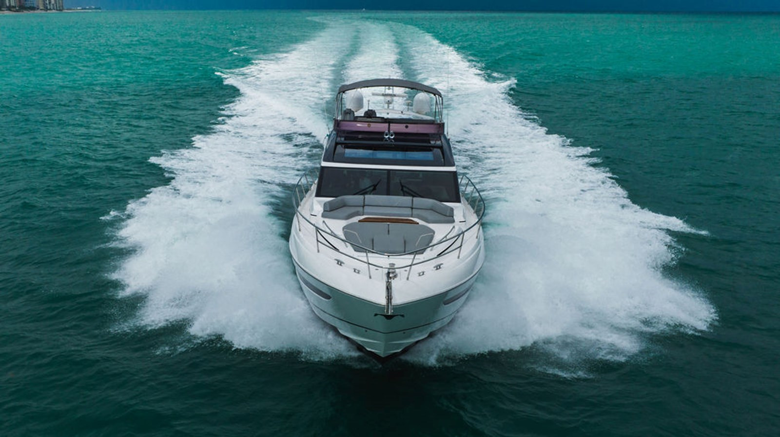 https://arconyachts.ams3.digitaloceanspaces.com/105071/conversions/large_4392234-optimize.jpg