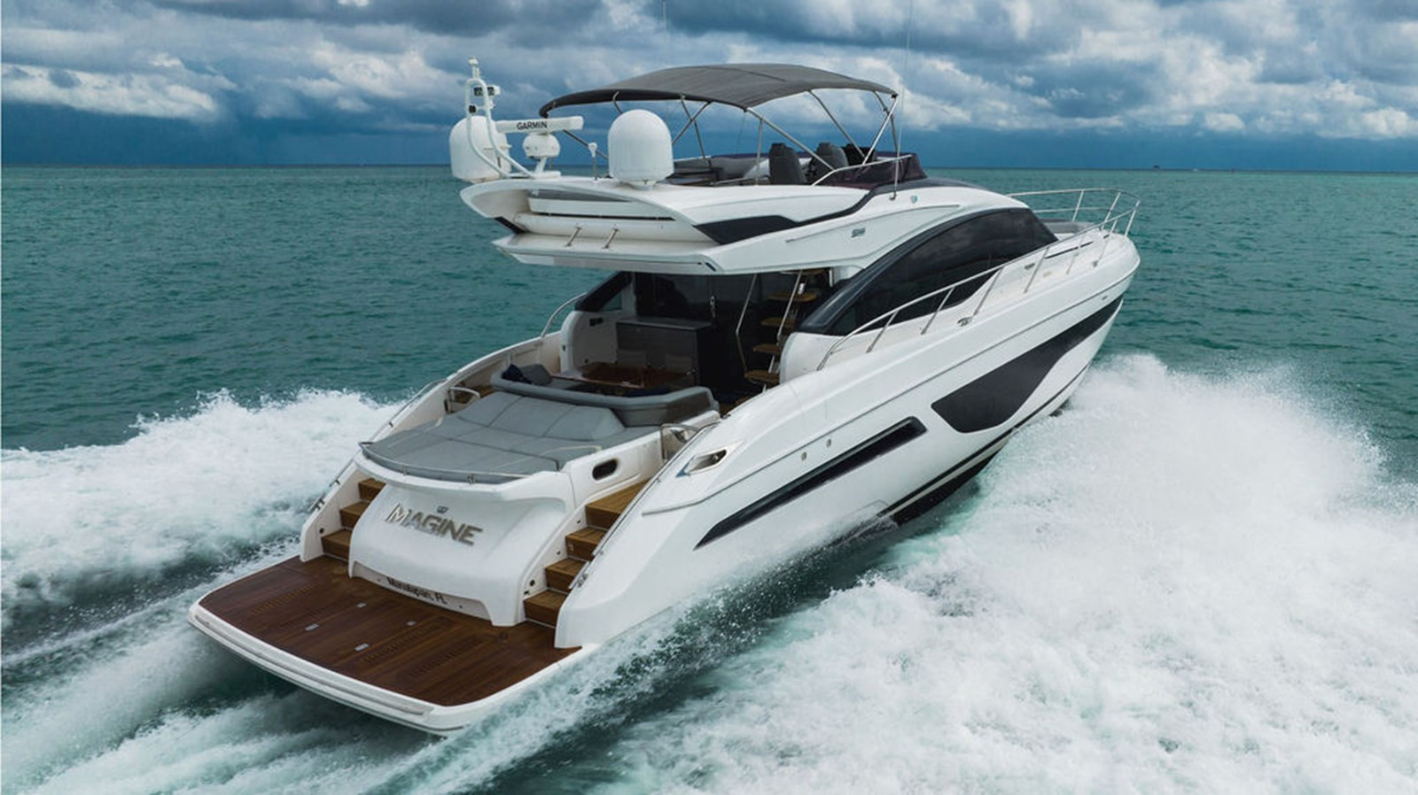 https://arconyachts.ams3.digitaloceanspaces.com/105095/conversions/large_4392242-optimize.jpg