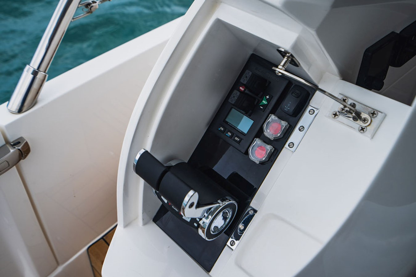 https://arconyachts.ams3.digitaloceanspaces.com/105162/conversions/large_4392266-optimize.jpg