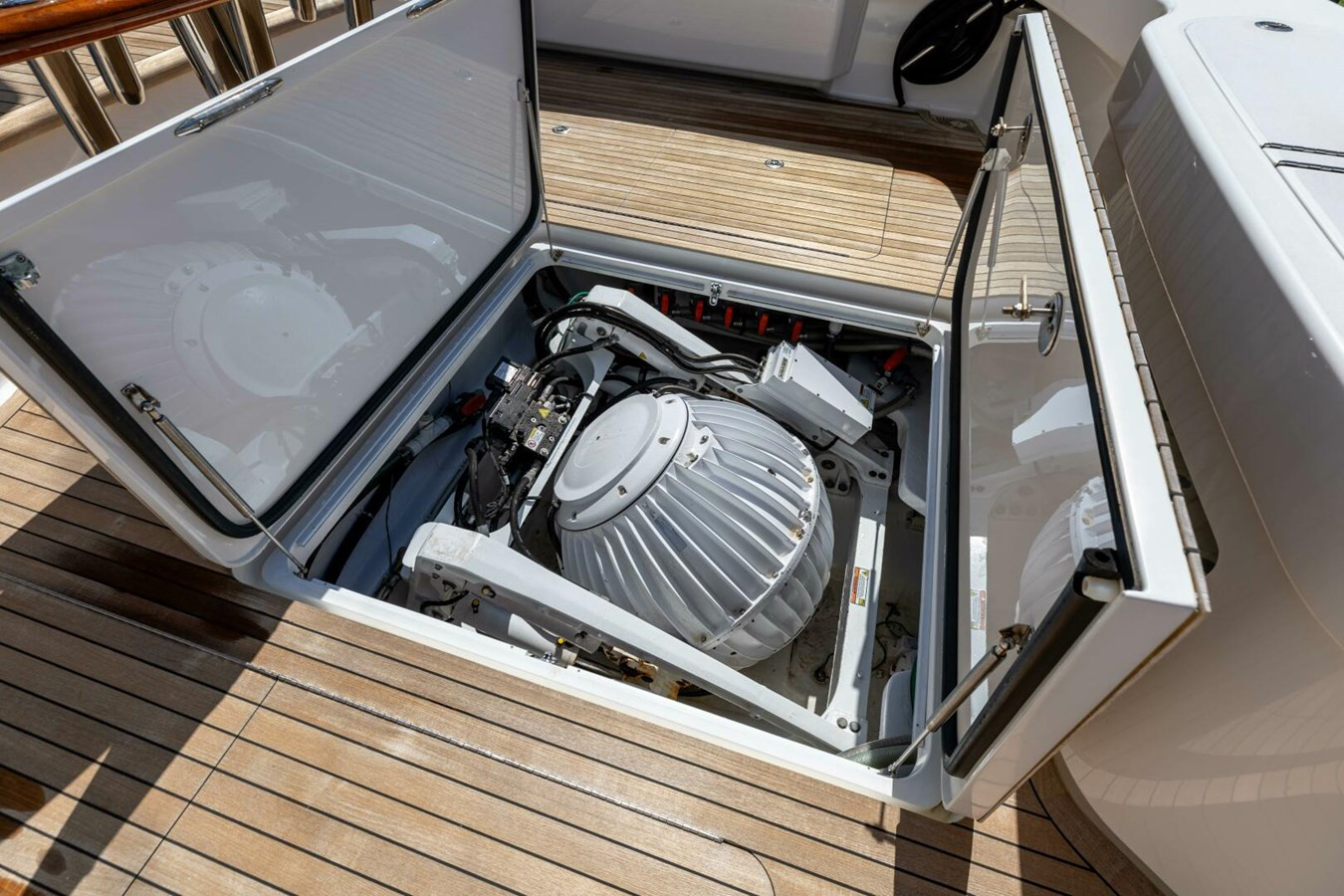 https://arconyachts.ams3.digitaloceanspaces.com/105242/conversions/large_4833373-optimize.jpg