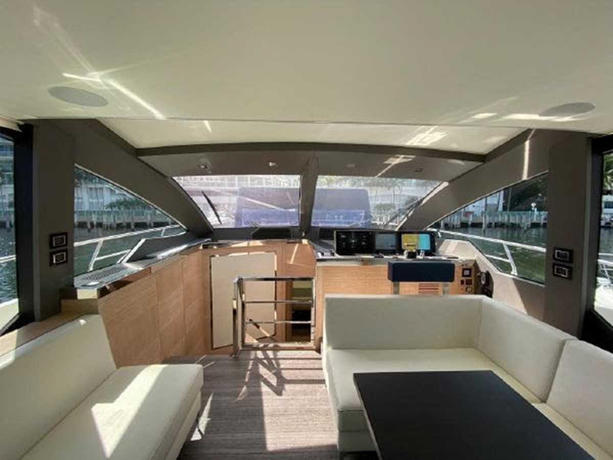 https://arconyachts.ams3.digitaloceanspaces.com/105300/conversions/large_3195002-optimize.jpg
