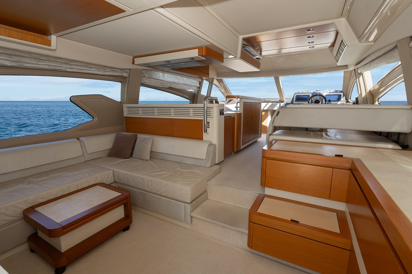 https://arconyachts.ams3.digitaloceanspaces.com/105334/conversions/large_3944694-optimize.jpg