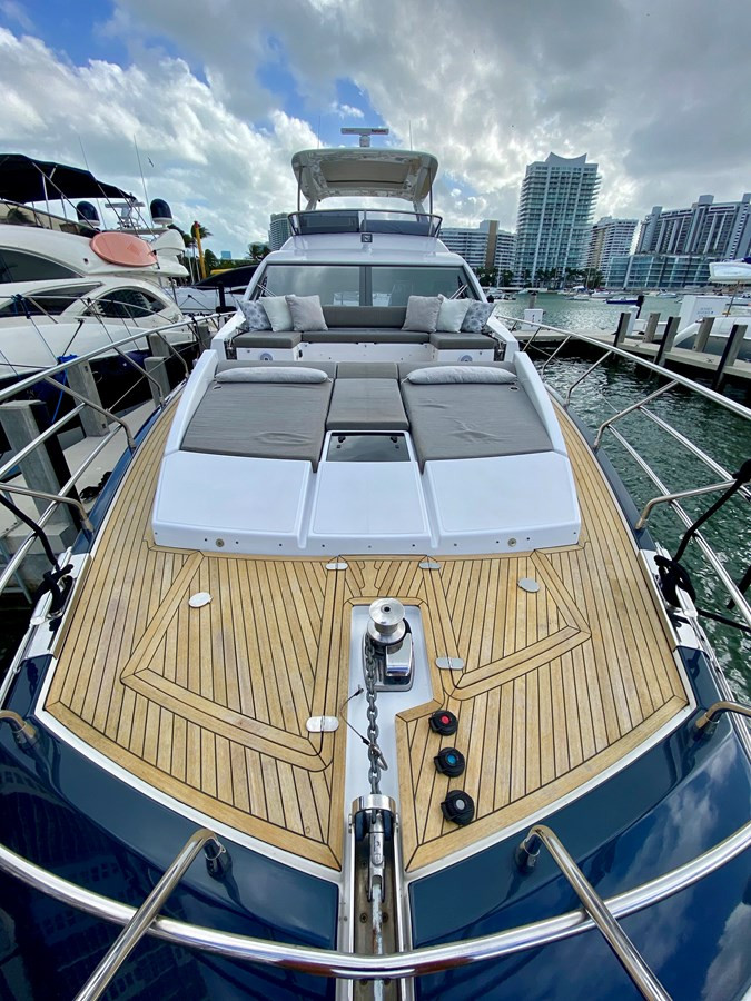 https://arconyachts.ams3.digitaloceanspaces.com/105496/conversions/large_3113984-optimize.jpg