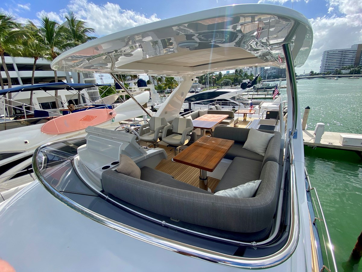 https://arconyachts.ams3.digitaloceanspaces.com/105534/conversions/large_3113997-optimize.jpg