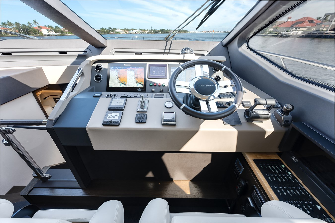 https://arconyachts.ams3.digitaloceanspaces.com/105674/conversions/large_4033979-optimize.jpg