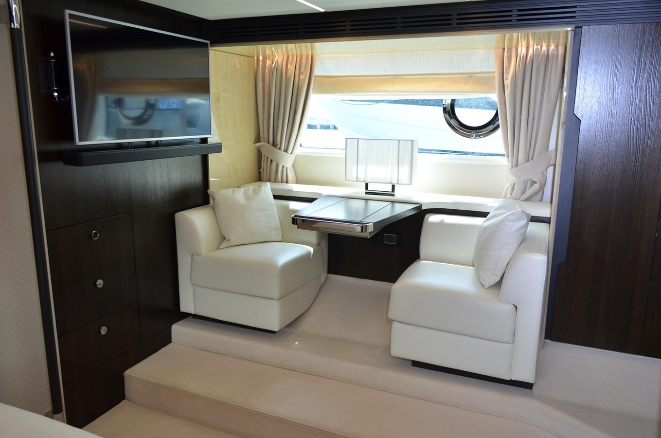 https://arconyachts.ams3.digitaloceanspaces.com/105697/conversions/large_4078954-optimize.jpg