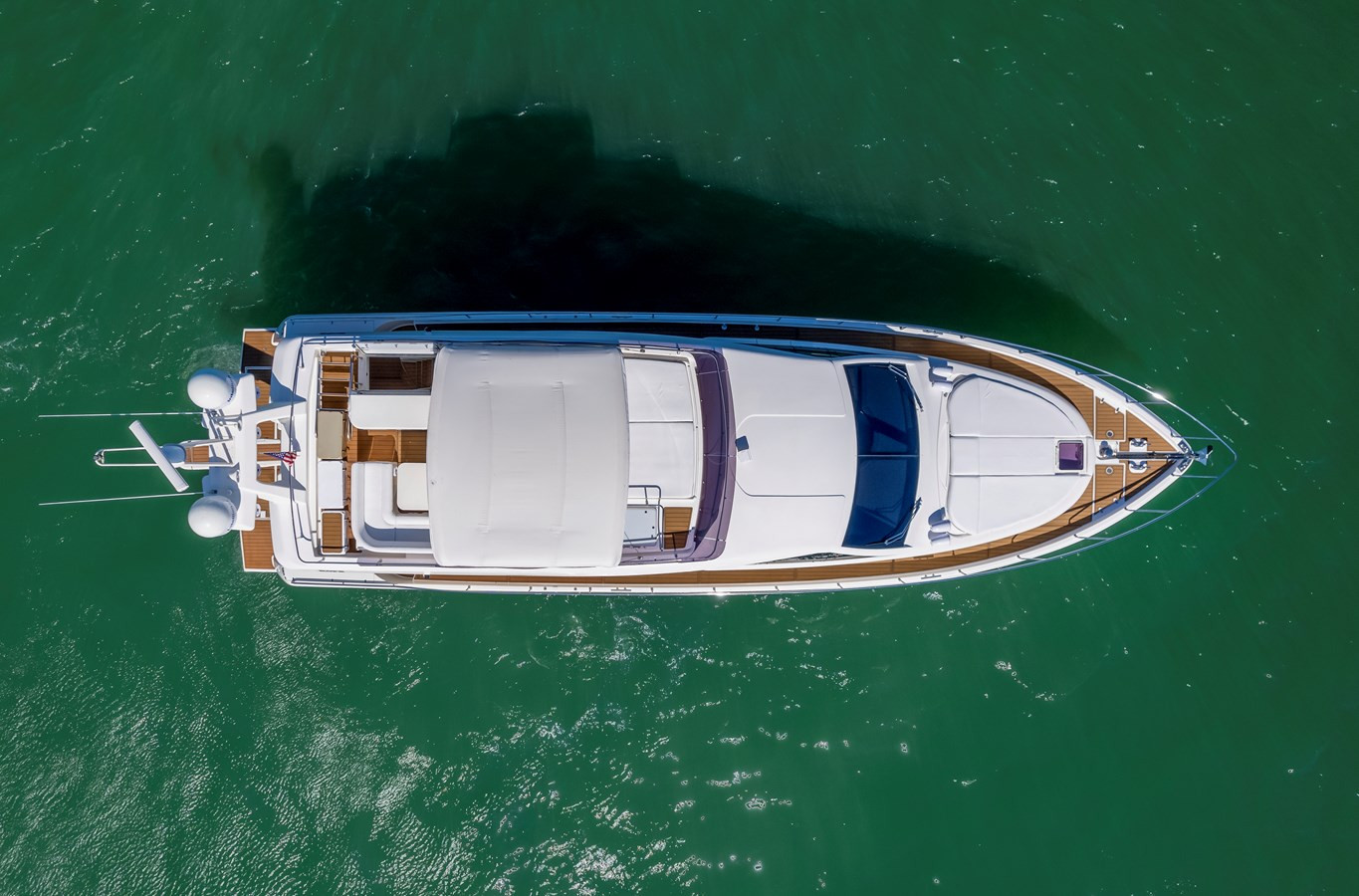 https://arconyachts.ams3.digitaloceanspaces.com/105742/conversions/large_3944046-optimize.jpg
