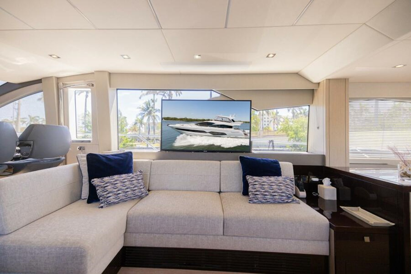https://arconyachts.ams3.digitaloceanspaces.com/105764/conversions/large_4164585-optimize.jpg