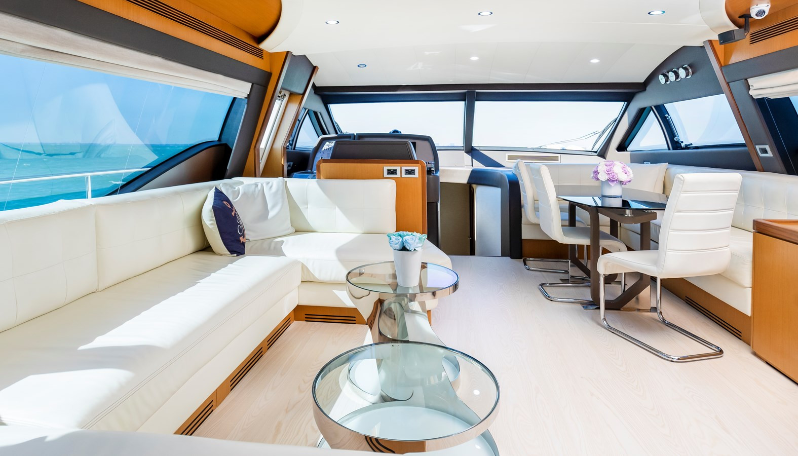 https://arconyachts.ams3.digitaloceanspaces.com/105765/conversions/large_3944054-optimize.jpg